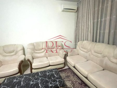 Jepet Apartament 3+1 me Qira Pranë Spitaleve QSUT