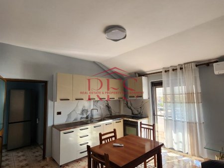 Tirane  11 Laprake | Spitali ushtarak | ish Dogana  Rruga Azem Galica  apartament  2+1  Kati 4  450 €