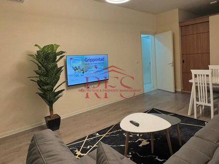 Jepet me qira apartament 1+1 te Rruga Kosovarëve