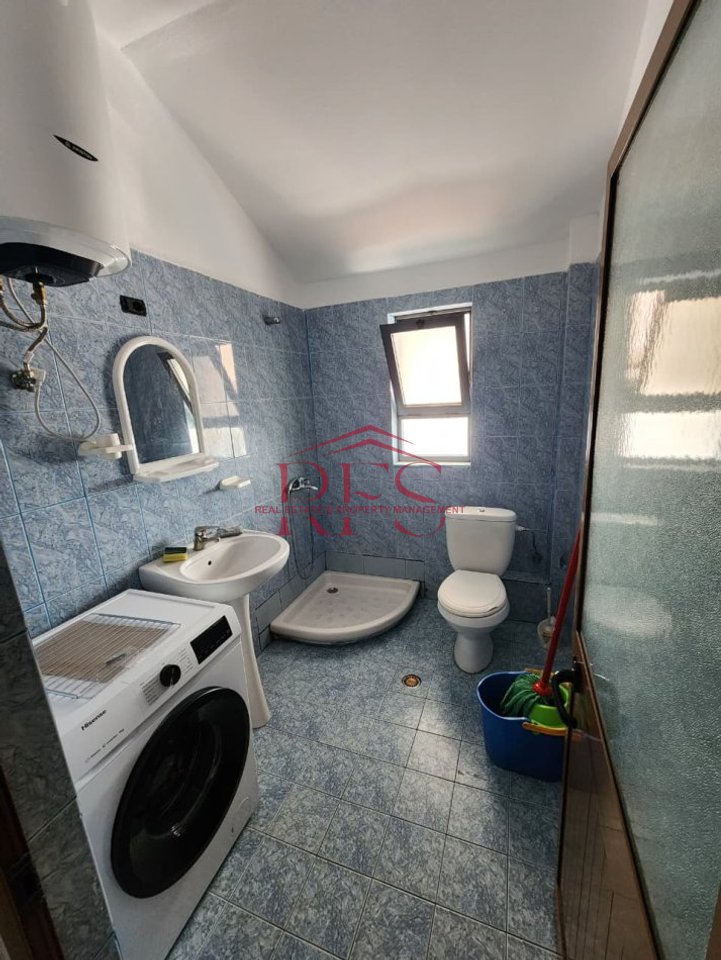 Tirane  11 Laprake | Spitali ushtarak | ish Dogana  Rruga Azem Galica  apartament  2+1  Kati 4  450 €