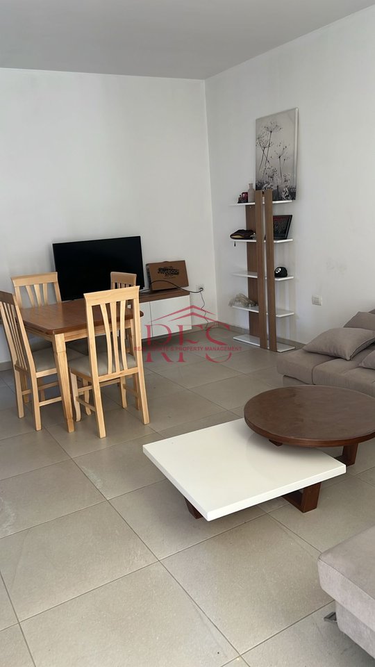 📍 Jepet me Qera Super Hyrje Private – Poshtë Spitalit Amerikan 2