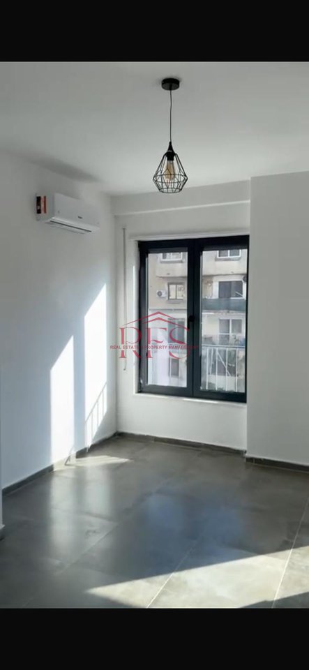📍 Jepet me Qera Apartament 1+1 për Zyra – Afer Stacionit të Trenit