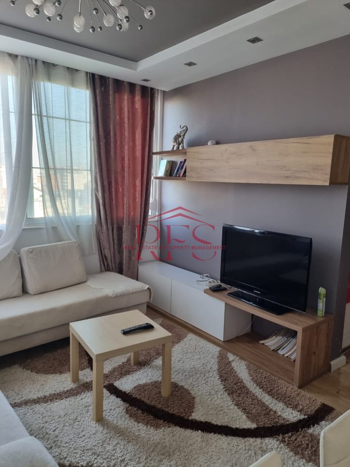 🏡 2+1 apartment for rent
📍 Ali Dem, near the sports fields, Idriz Dollaku Street
🏢 New building with elevator