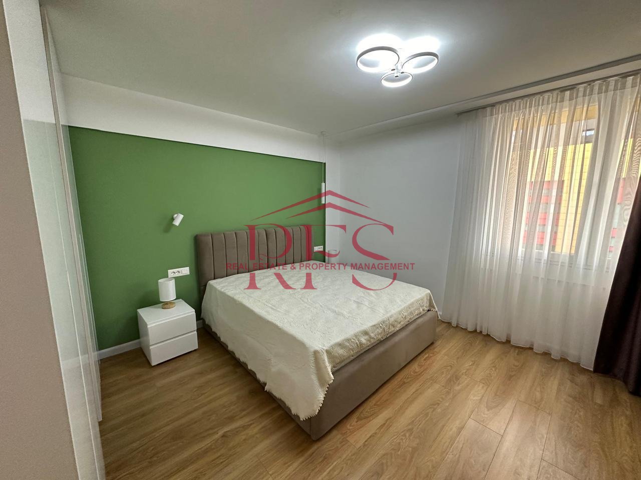 JEPET ME QERA SUPER APARTAMENT 2+1 DUPLEX – QENDËR TIRANË (MUZEU)