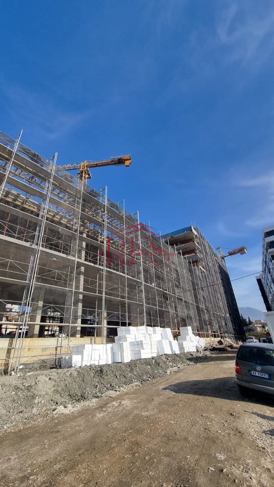 Shitet Apartament 1+1 në Paskuqan, Çmimi 70,500 € (Çmim Kleringu, i Diskutueshëm)