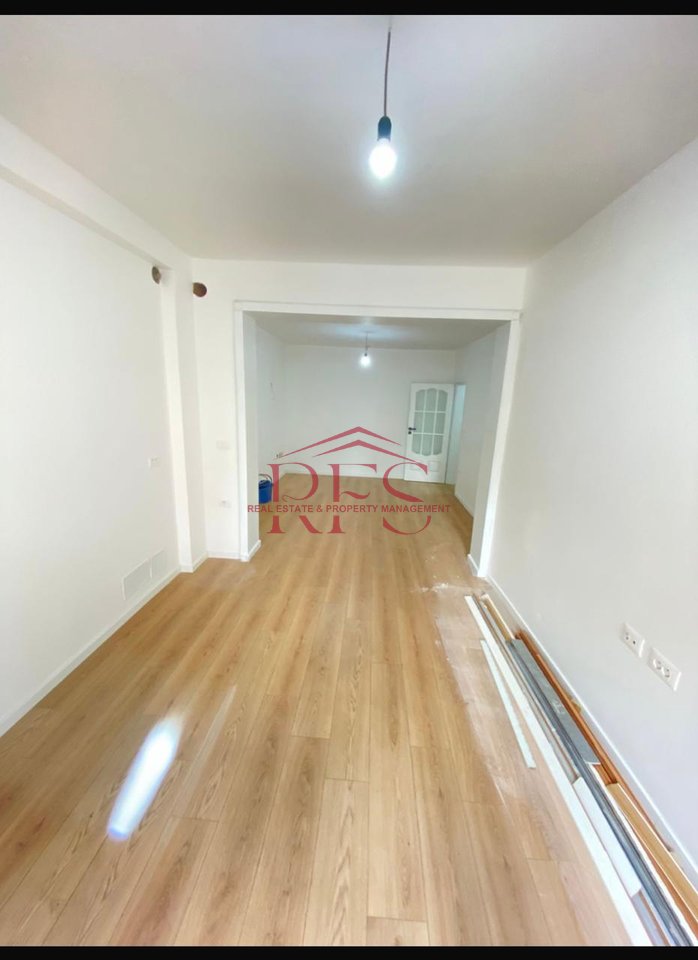 📍 Shitet OKAZION Apartament 1+1 – Afer Rrugës së Kosovareve, Tiranë