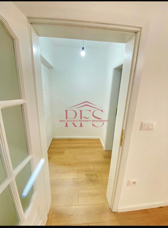 📍 Shitet OKAZION Apartament 1+1 – Afer Rrugës së Kosovareve, Tiranë