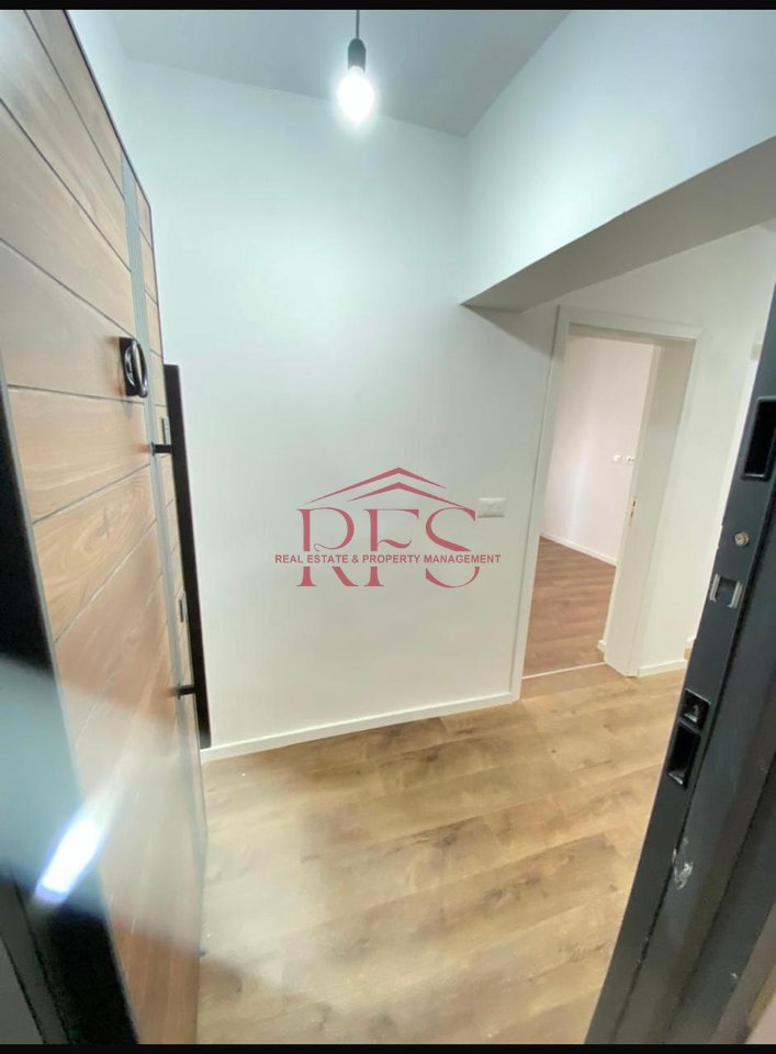 📍 Shitet OKAZION Apartament 1+1 – Afer Rrugës së Kosovareve, Tiranë