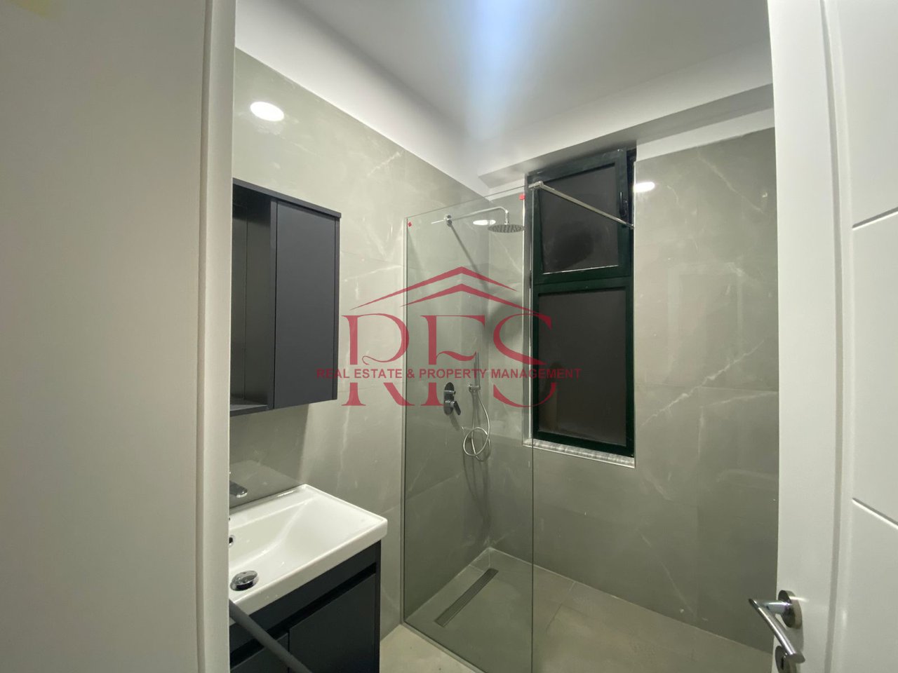 JEPET ME QERA APARTAMENT 1+1 – 21 DHJETORI