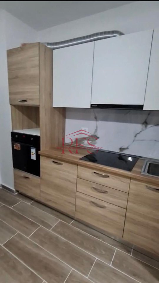 📍 Jepet me qera apartament 2+1 – 5 Maj