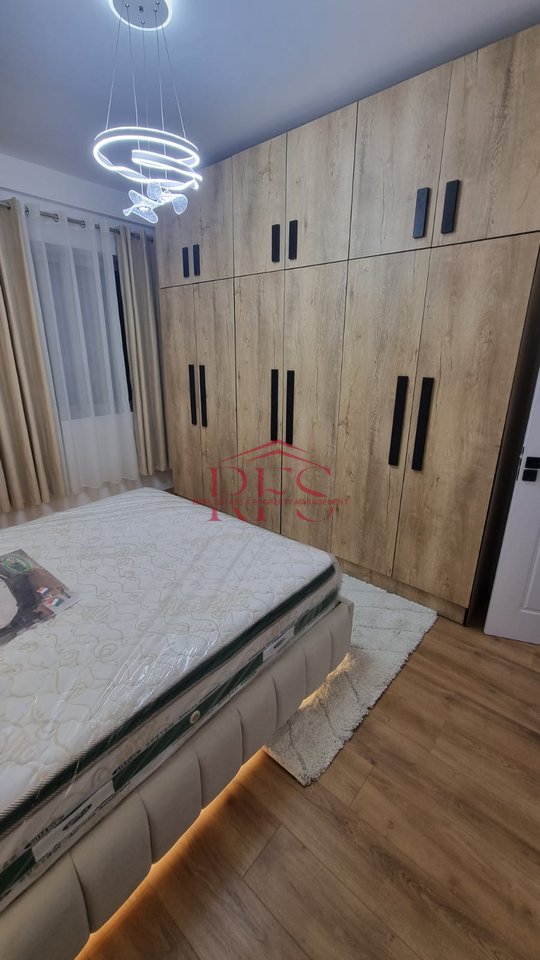 📢 Shitet Ap 2+1+2 i Mobiluar Moderne  – Astir, pranë Bar Oslo