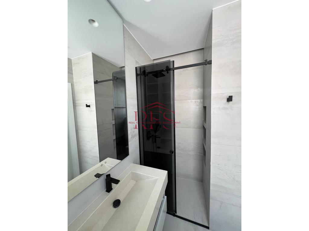 Gallery 01