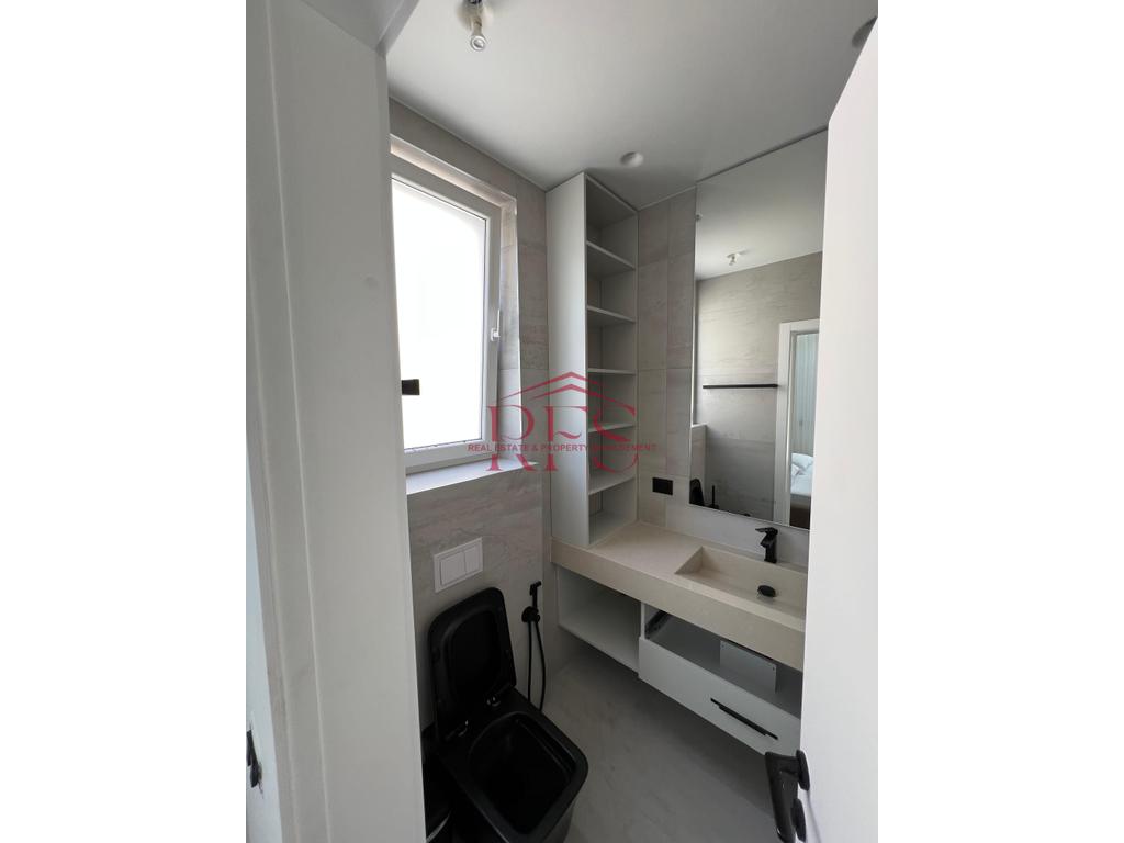 Gallery 01