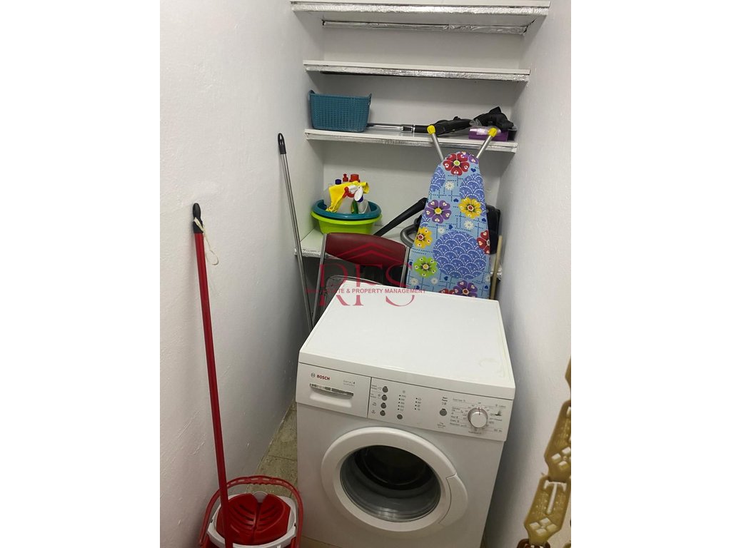 Gallery 01