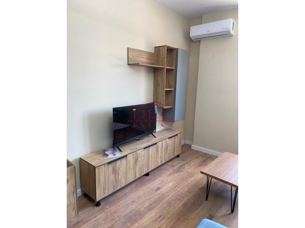 Gallery 01