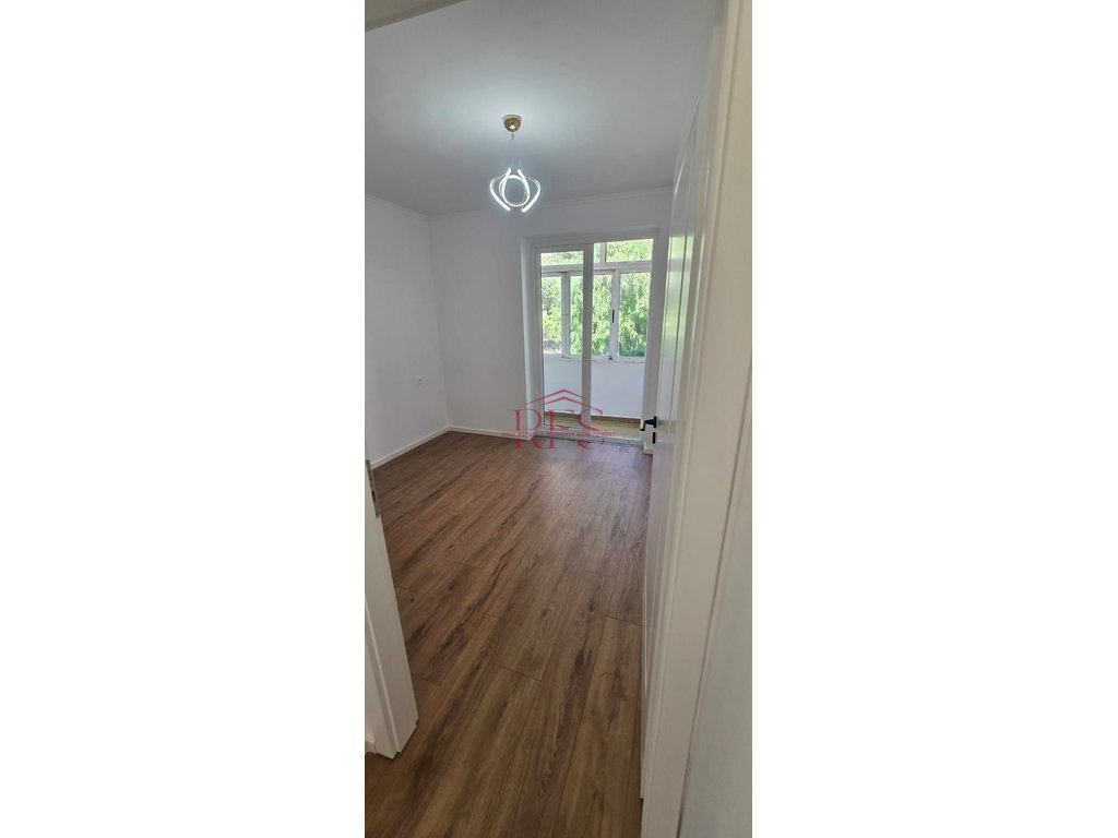 Gallery 01