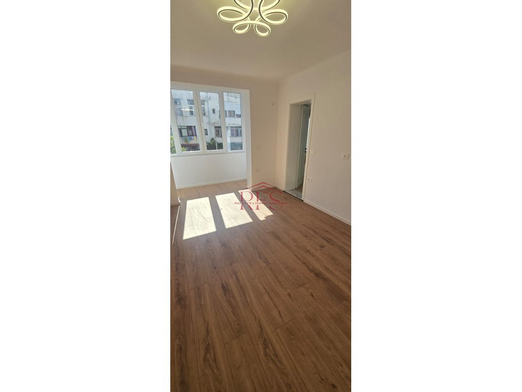 Gallery 01
