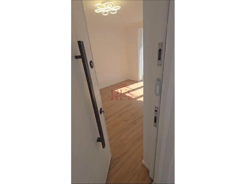Gallery 01