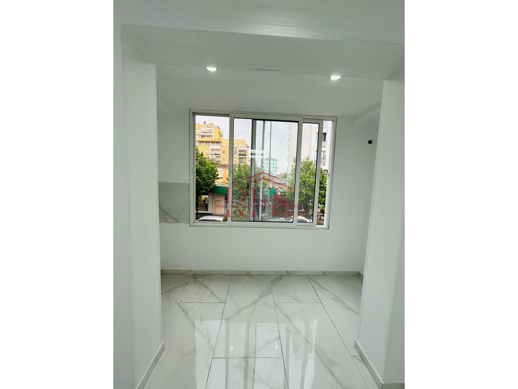Gallery 01
