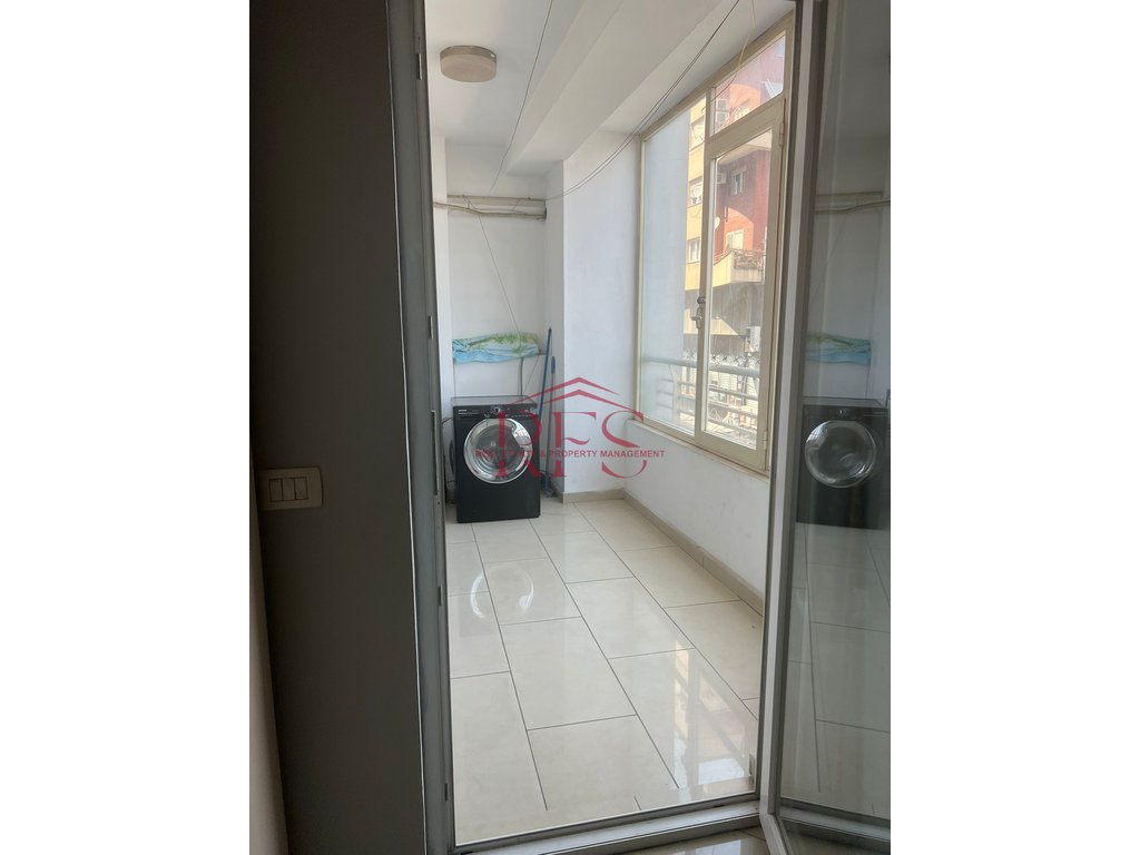 Gallery 01