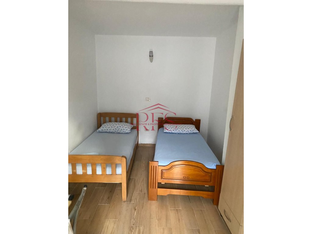 Gallery 01