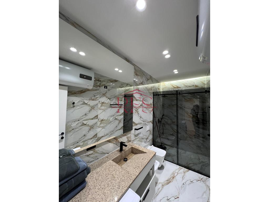 Gallery 01