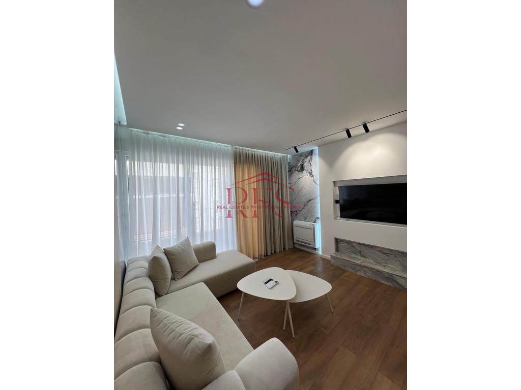 Gallery 01