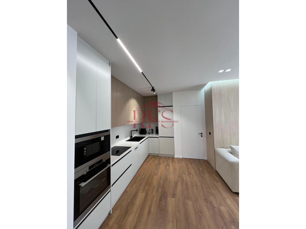 Gallery 01