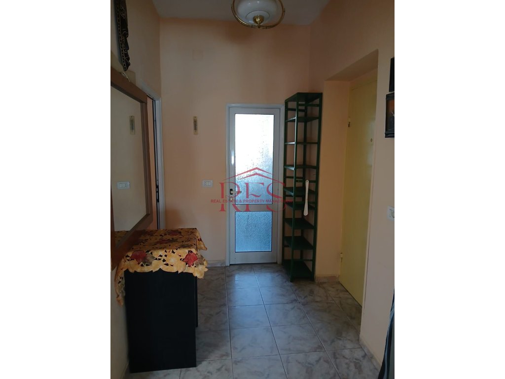 Gallery 01