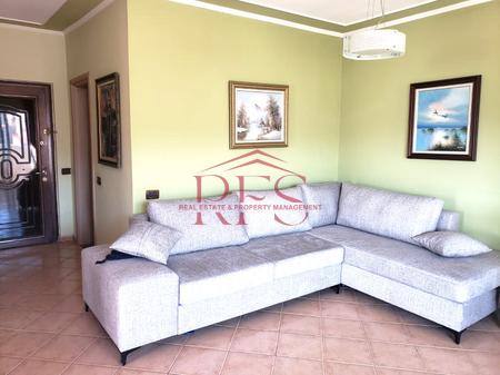 🏡 2+1 Apartment for Rent – Komuna e Parisit, opposite Kika 2  
📍 Address: Tish Daija Street, Kristal Center, Komuna e Parisit, Tirana  
📐 Area: 105 m²  
🏢 Floor: 9  
🛏️ Rooms: 2 bedrooms + living room + kitchen and separate dining area  
🛁 Bathrooms: 1  
🌇 Balconies: 2  
💶 Rent: 650 €/month  

✅ Apartment Features:  
Fully furnished, with modern furniture  

Bedrooms with new furniture  

Separate dining area and kitchen from the living room  

Very bright and warm, thanks to good orientation and natural light  

Underfloor heating and cooling system  

Located in one of the most preferred areas of Tirana, near the park and Kristal Center  

With quick access to transport, shops, cafes, and schools