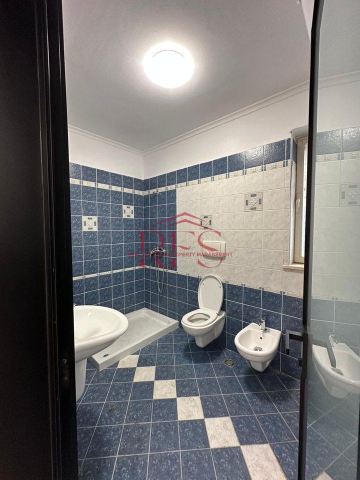 Super 1+1 Apartment for Sale in Bllok at 📌Sami Frashri Street (Opposite Petro Nini Luarasi Gymnasium)