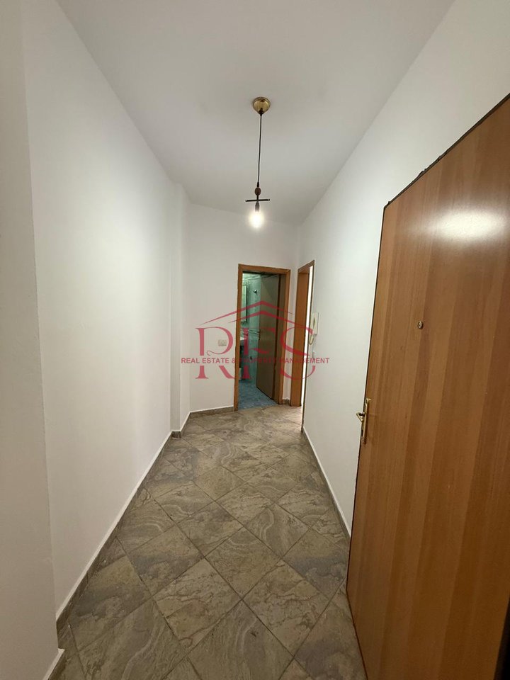 📌 Studio apartment for sale – New Bazaar (behind the Telebingo building)