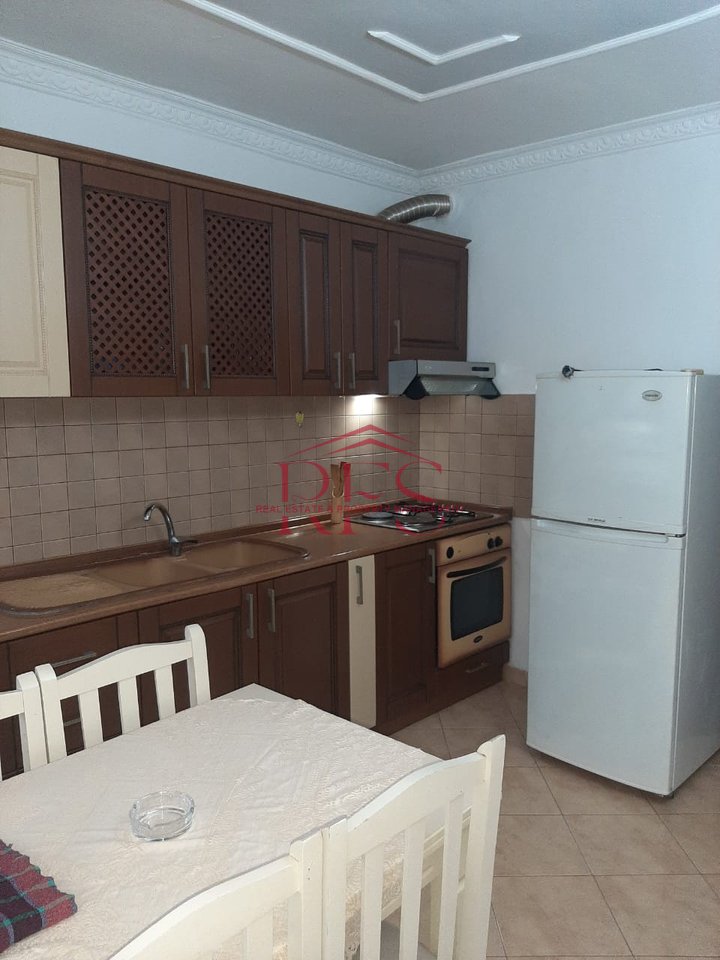 📍 Appartamento 1+1 in affitto – Brryli, dietro la banca Raiffeisen
