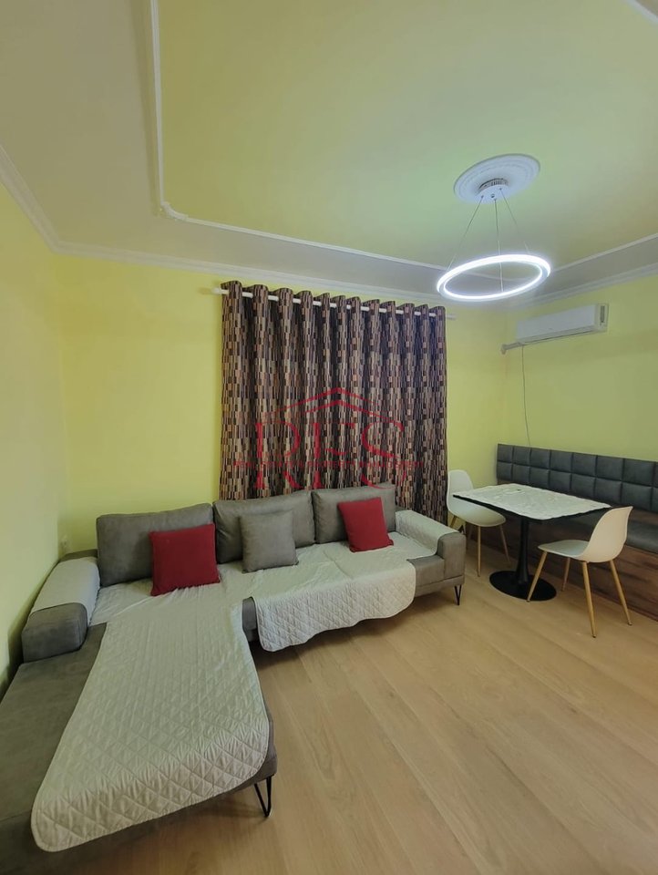 📌 Apartment 1+1 for rent – “Dervish Hekali” Street, near New Bazaar