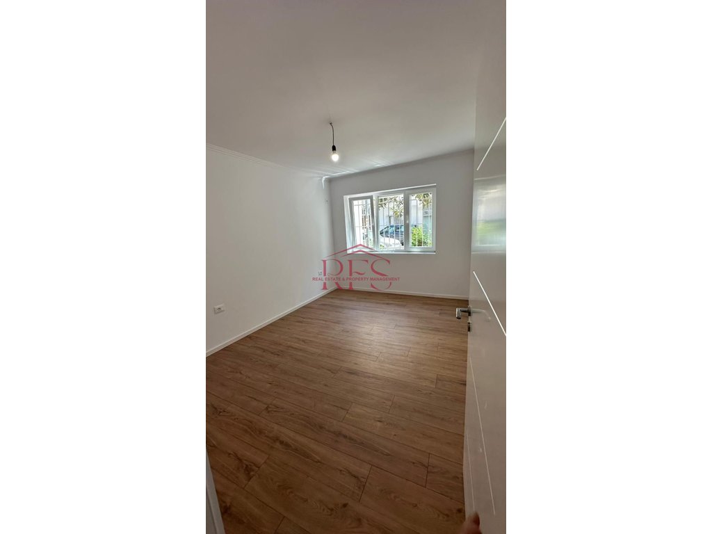 Gallery 01