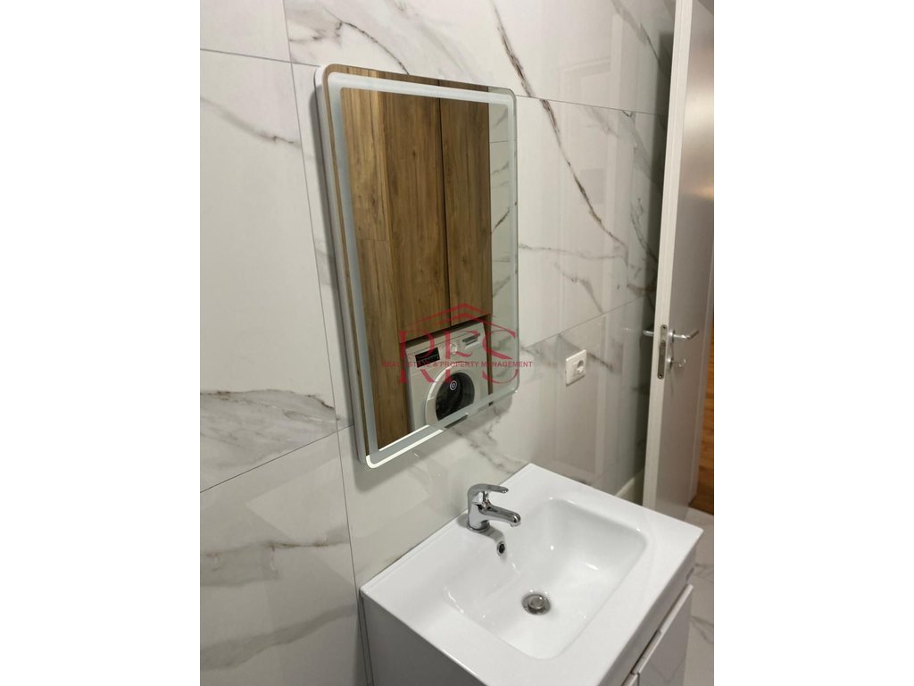 Gallery 01