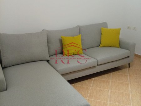 📍 Jepet me Qera Apartament 1+1 – Brryl, përballë Maternitetit të Ri