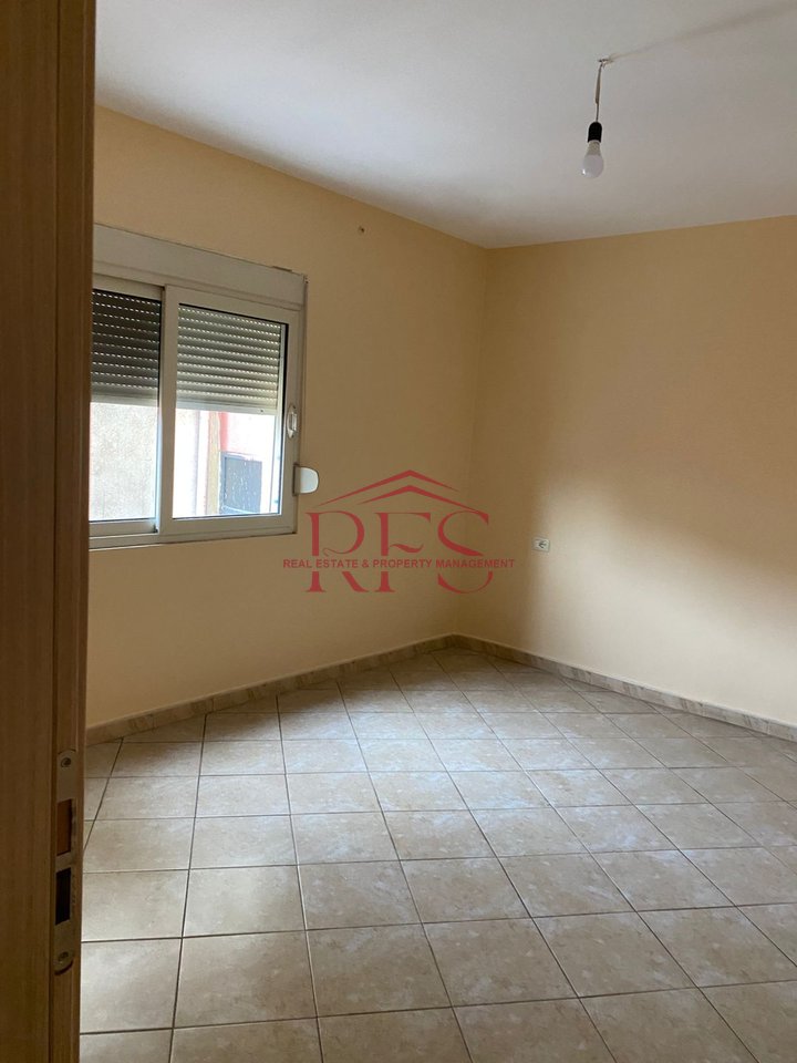 🏡 Casa in Affitto - Scuola di Balletto, 40.000 lek al mese