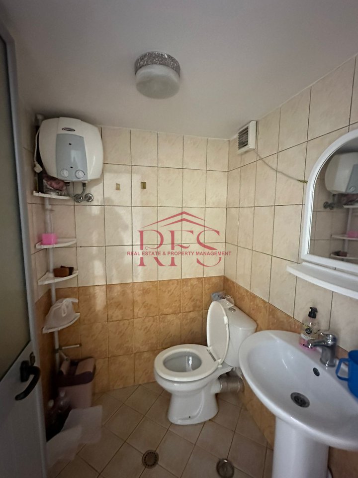 🟢 Shop for Rent - 21 m² Near Myslym Shyri