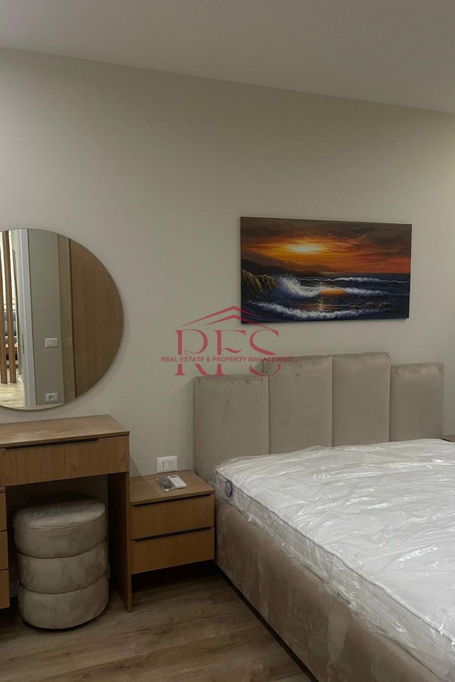 🏡 Dry Lake – Apartment 2+1+2 Bathrooms + balcony for rent
💰 1,500 € / month (parking space included)