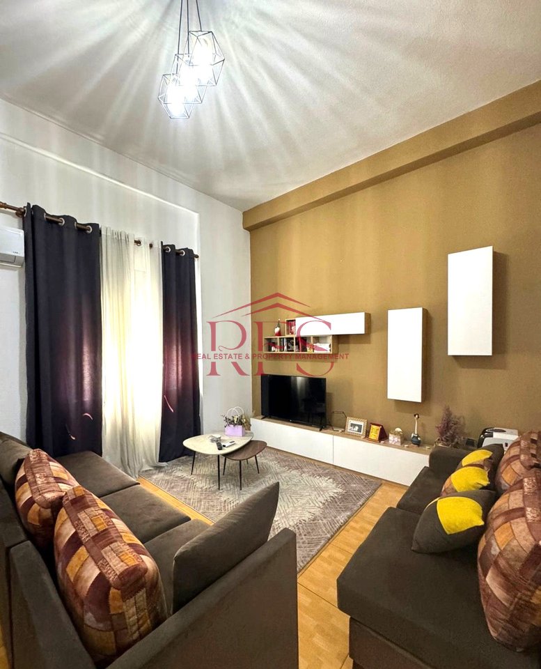 📢 JEPET ME QIRA APARTAMENT 1+1 TEK RRUGA E DIBRËS