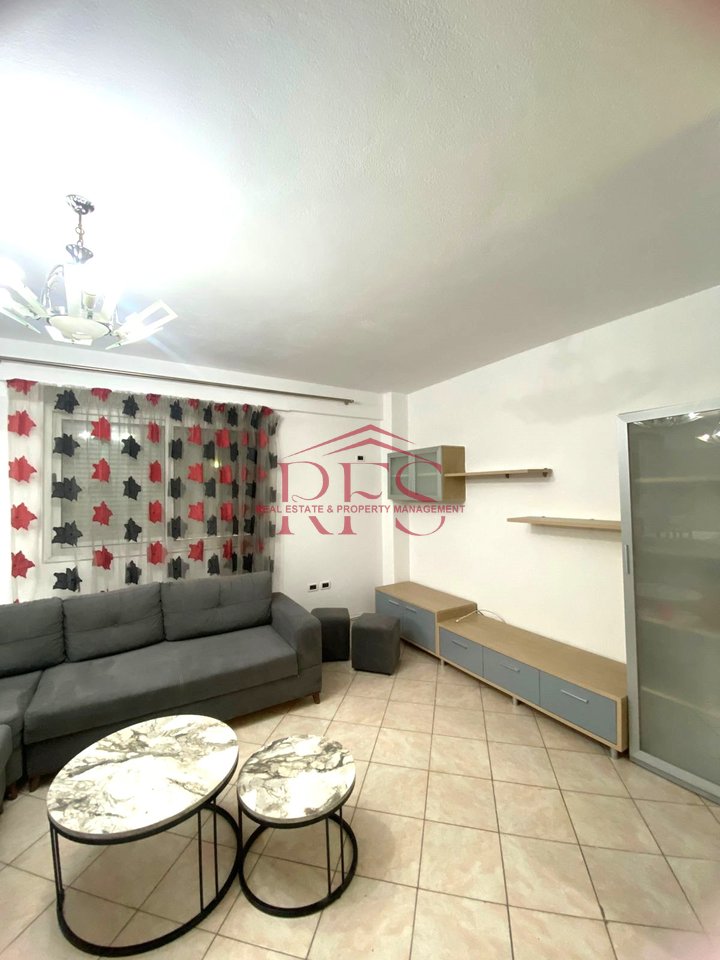 ✅ SUPER APPARTAMENTO 2+1+2 CON BALCONE IN AFFITTO A BLLOK NEL CUORE DI TIRANA