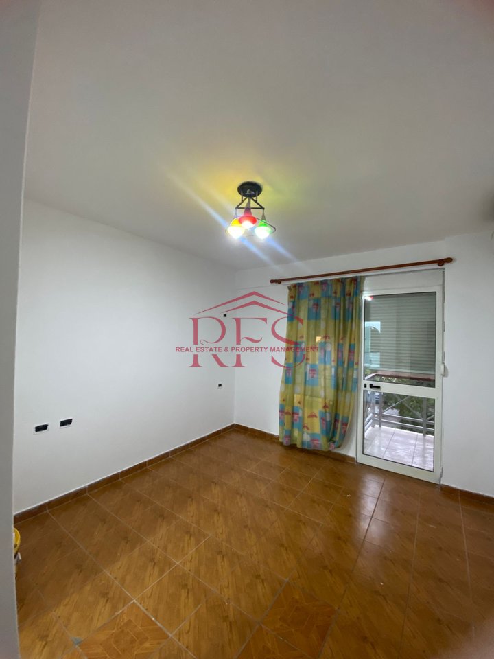 ✅ SUPER APPARTAMENTO 2+1+2 CON BALCONE IN AFFITTO A BLLOK NEL CUORE DI TIRANA