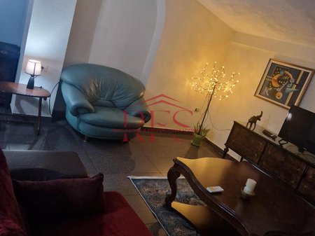 🏡 Appartamento in Affitto – 2+1 + Angolo cottura + 3 Balconi📍 Via “Besa”💵 45.000 Lek/giorno (preferite ragazze)
