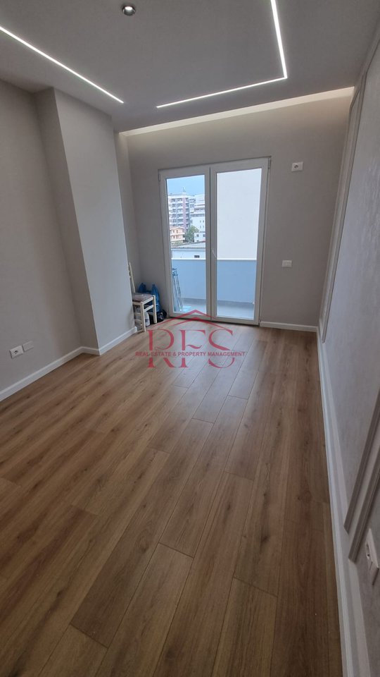 ASTIR – Shitet Apartament 1+1 pranë Vila L!