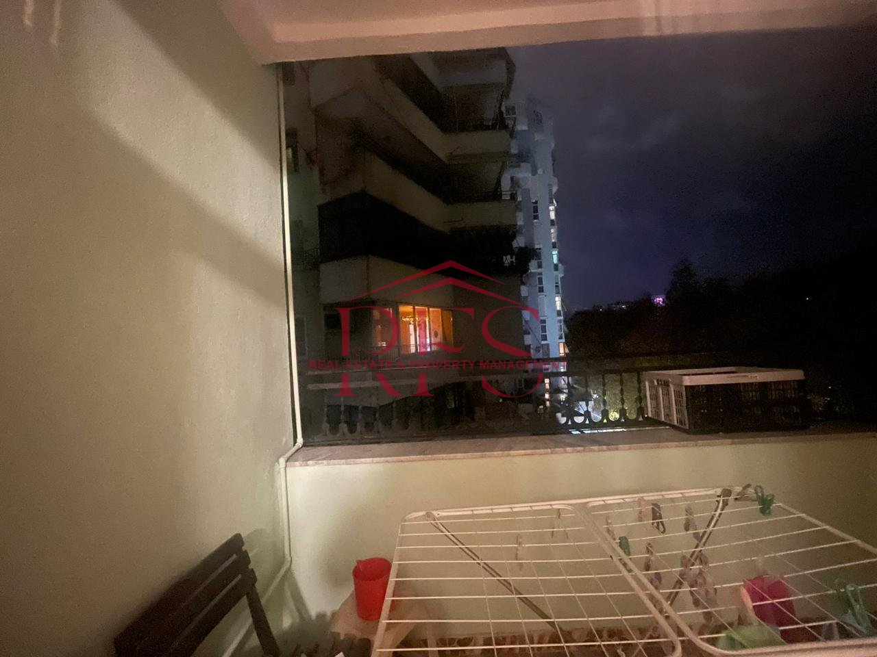 1+1 apartment, with elevator 450
By the river near the court, Myslym Shyri