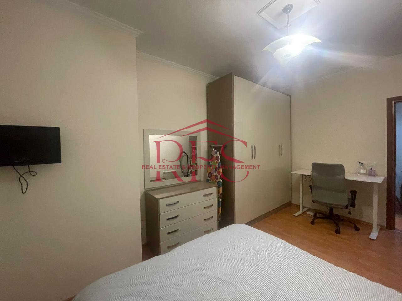 1+1 apartment, with elevator 450
By the river near the court, Myslym Shyri