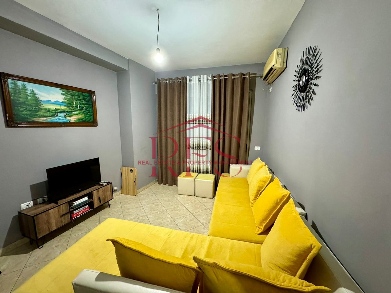 Shitet Apartament 1+1 ne Astir, tek Vila L