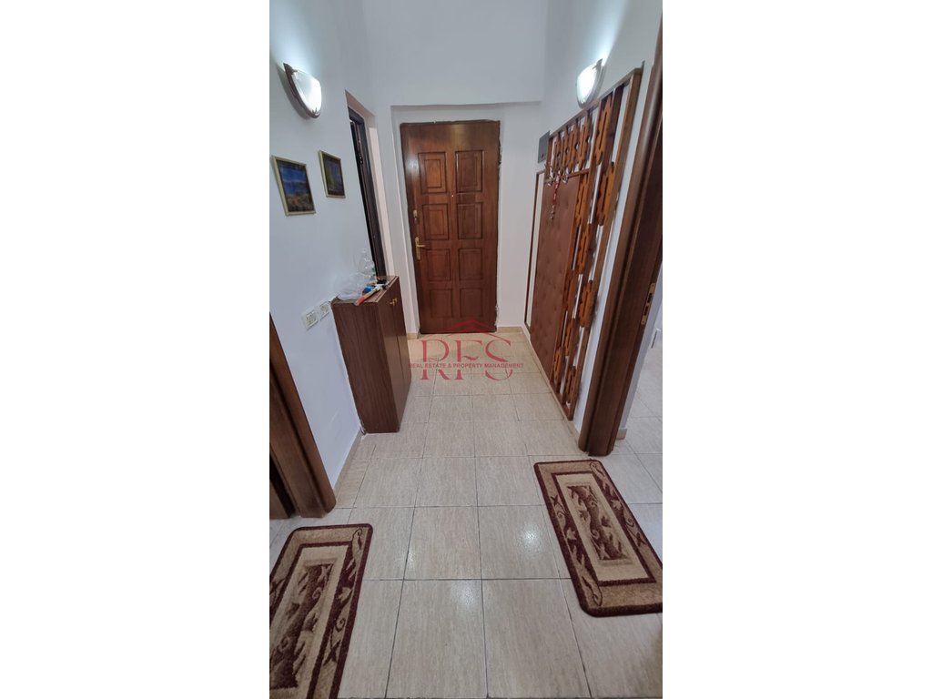 Gallery 01
