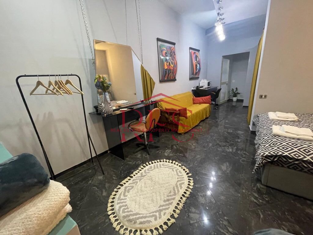 Gallery 01
